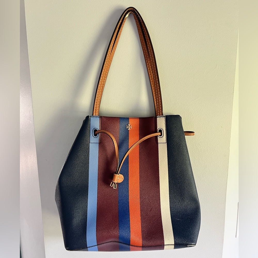 Beautiful Tory Burch Purse